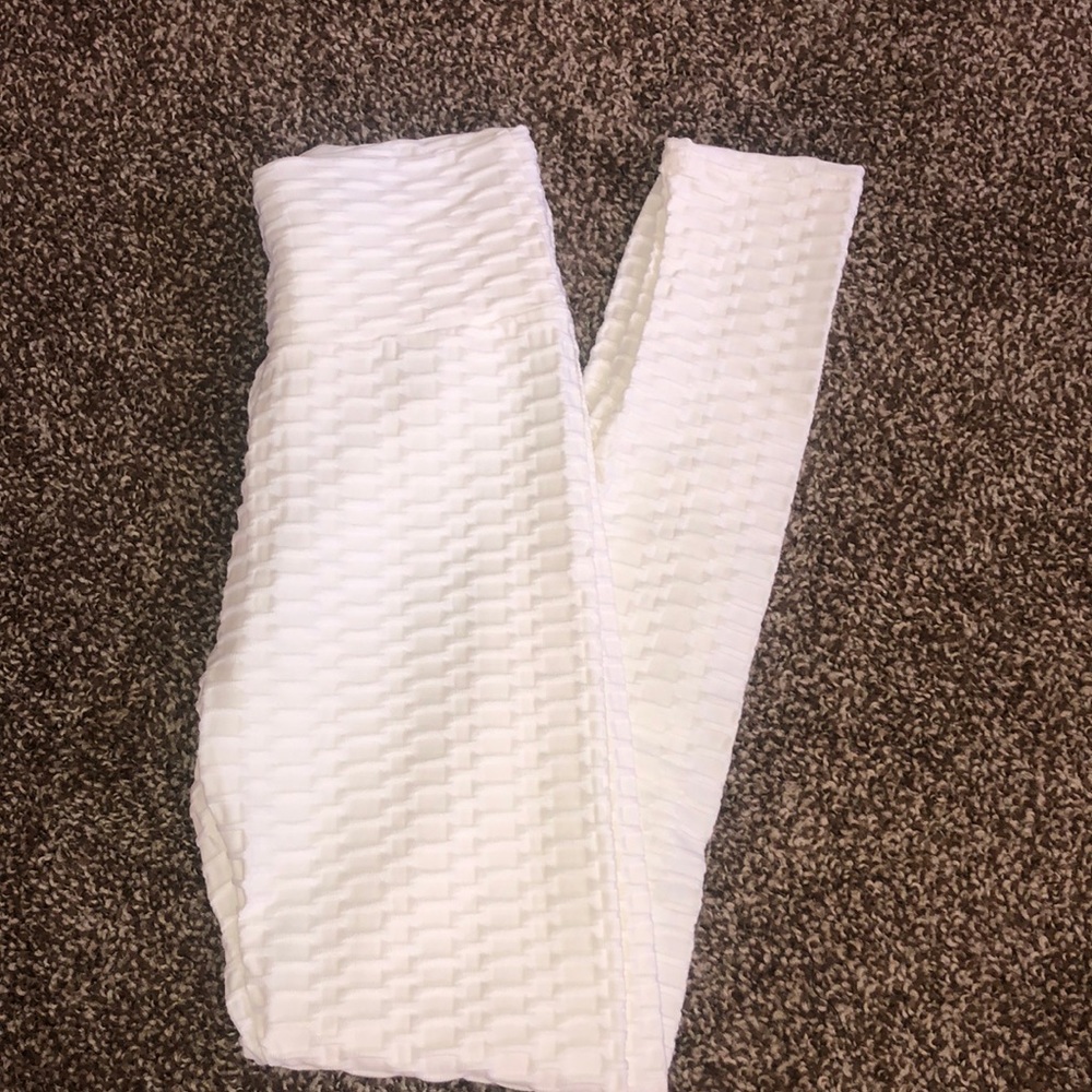 Ruched white athletic pants NEW WITHOUT TAGS